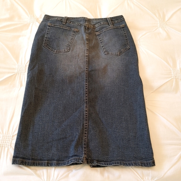 Angel jeans Y2k medium wash jean midi skirt. Size M - Picture 5 of 6